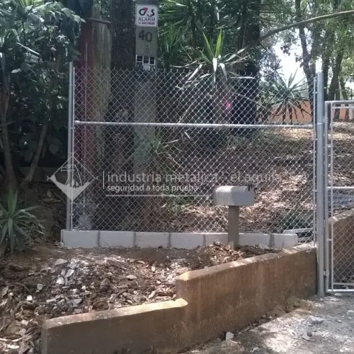Proyecto de seguridad perimetral por Industria Metálica El Aguila